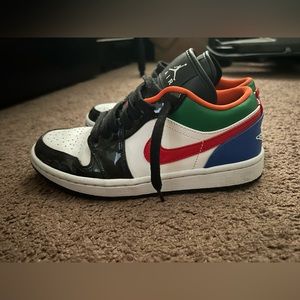 2020
Wmns Air Jordan 1 Low 'Multi-Color'